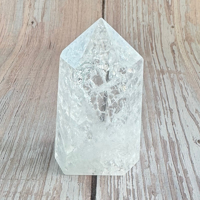 Křišťál pukaný obelisk 1 - cca 8 x 4