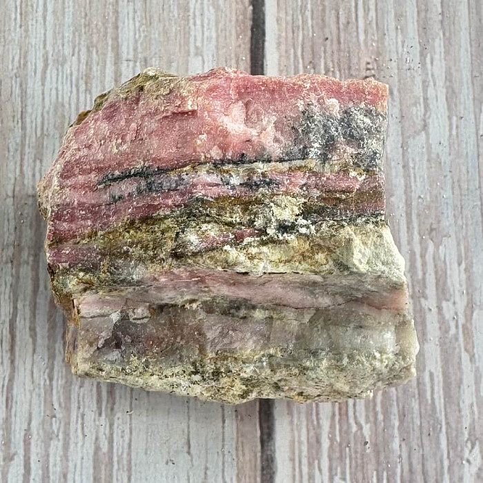 Opál růžový surový 18 - cca 6 x 3 cm