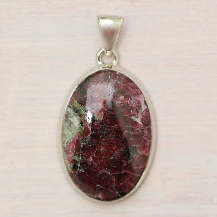 Eudialyt přívěsek stříbro Ag 925 P1157 - 3 cm