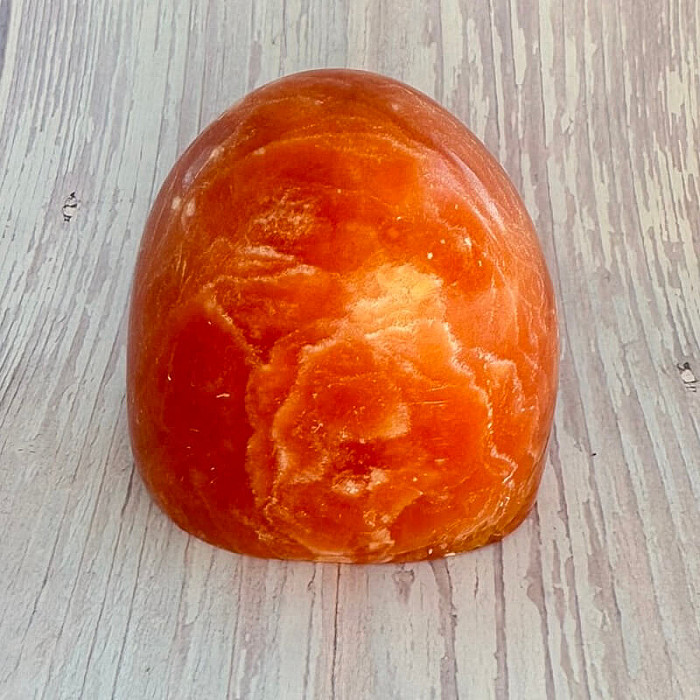 Kalcit oranžový leštěný velký freeform Madagaskar 7 - cca 6 x 6