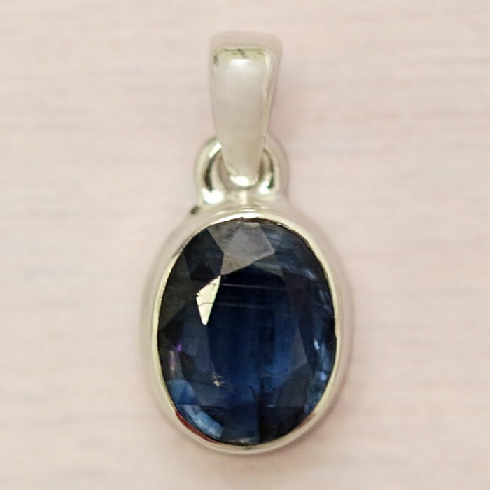 Kyanit modrý broušený přívěsek stříbro Ag 925 P516 - 1