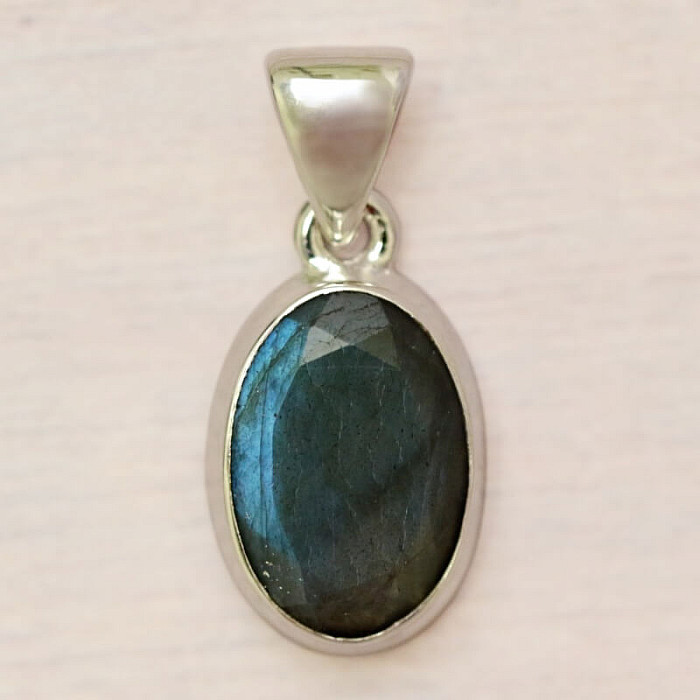 Labradorit broušený přívěsek stříbro Ag 925 P1211 - 1
