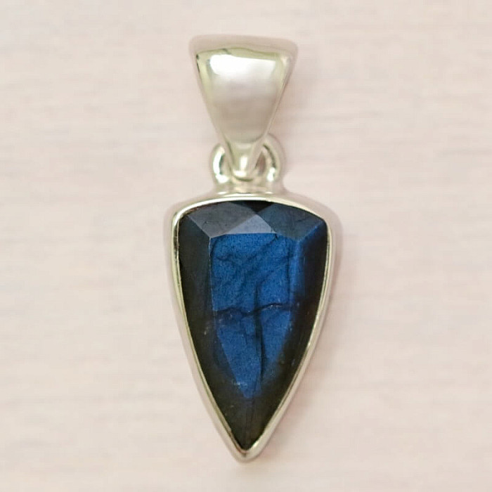 Labradorit broušený přívěsek stříbro Ag 925 P1214 - 1