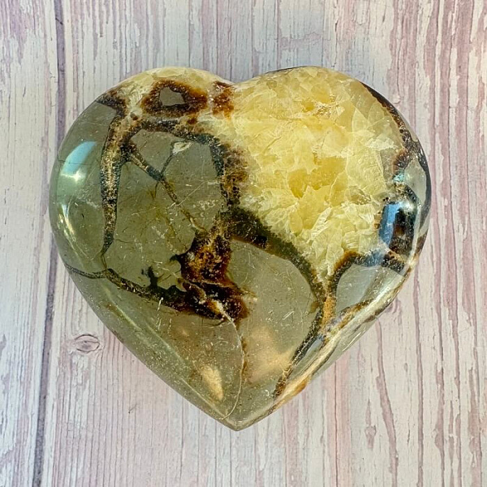 Septárie leštěná Madagaskar velké Srdce P8-13 - cca 9