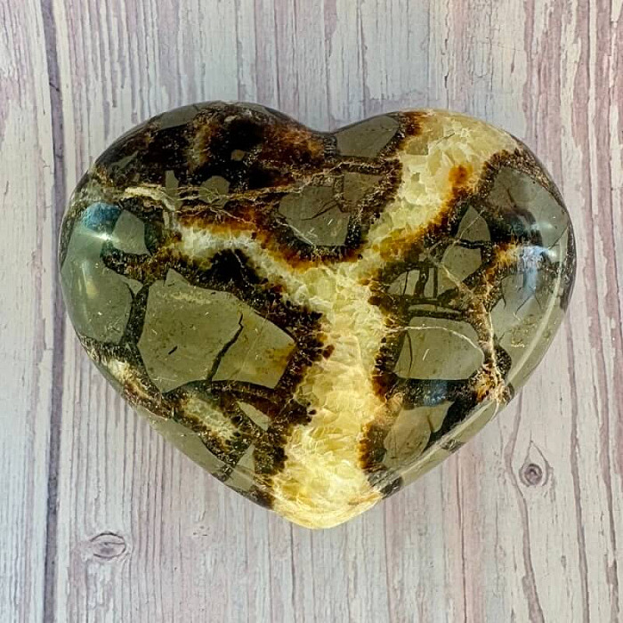 Septárie leštěná Madagaskar velké Srdce P8-18 - cca 8