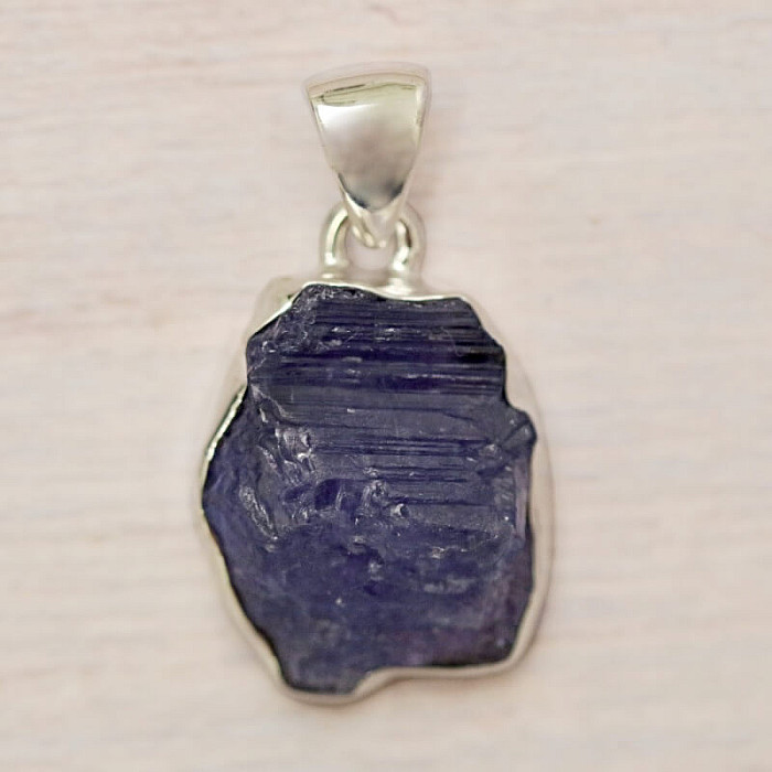 Tanzanit surový přívěsek stříbro Ag 925 LOT275 - 2 cm