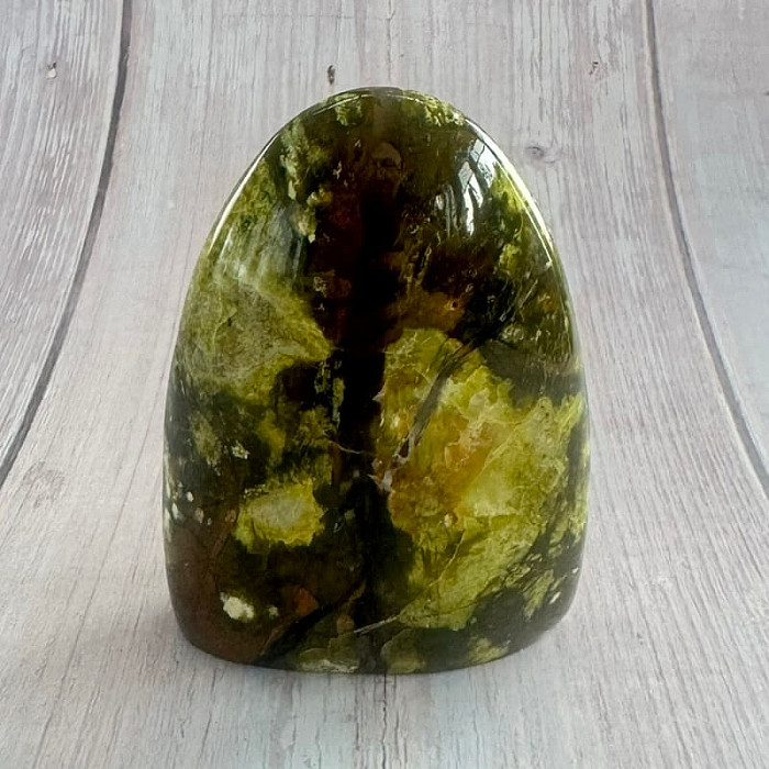 Opál zelený leštěný Madagaskar Freeform 32 - cca 6