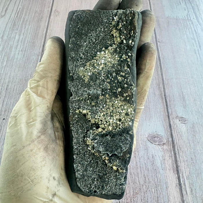 Šungit s pyritem surový 34 - cca 12