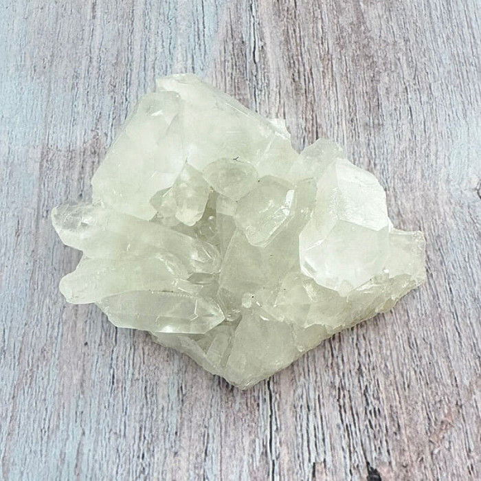 Křišťál drůza AA kvalita 44 - cca 7 x 5