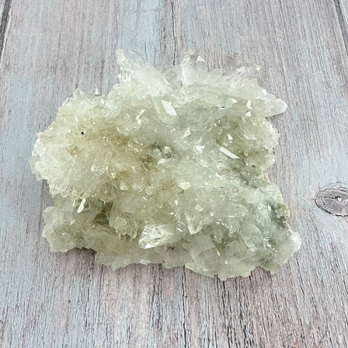 Křišťál drůza AA kvalita 47 - cca 10 x8