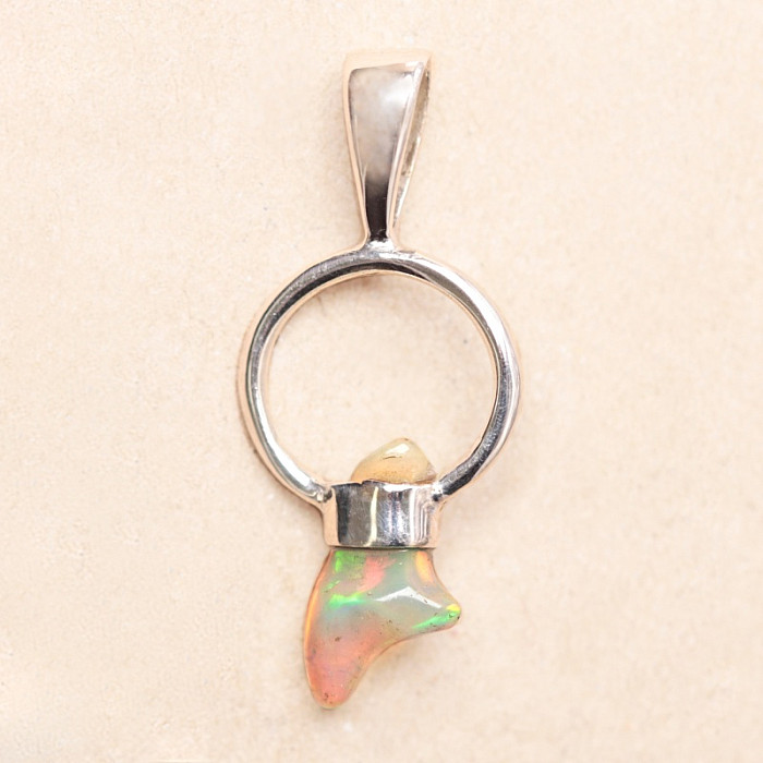 Opál etiopský surový zub přívěsek stříbro Ag 925 LOT17 - 2 cm