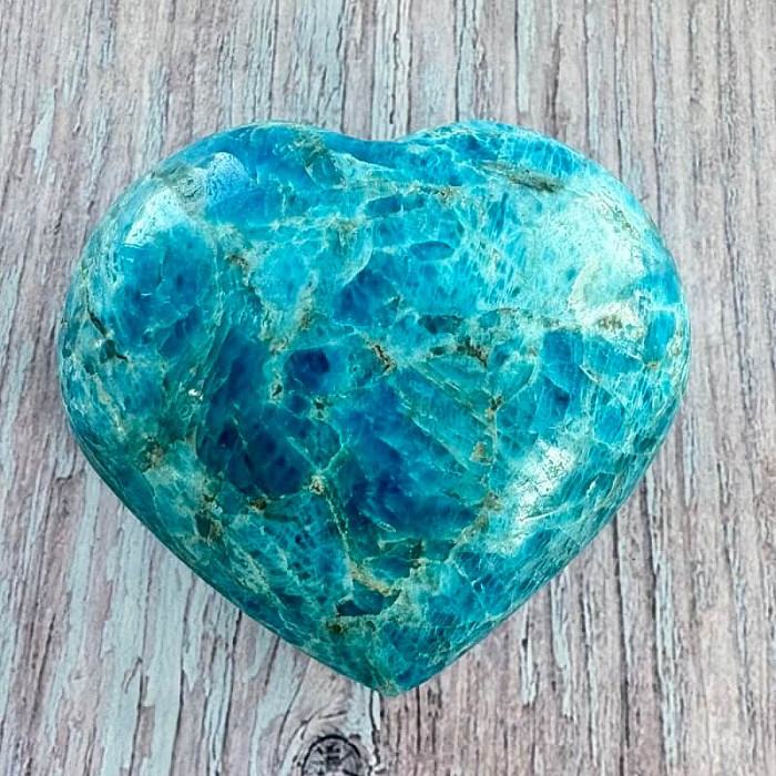 Apatit srdce Madagaskar 8 - cca 7