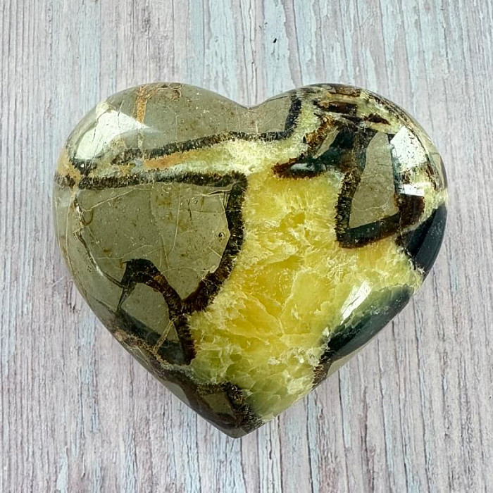 Septárie leštěná Madagaskar velké Srdce P8-22 - cca 8